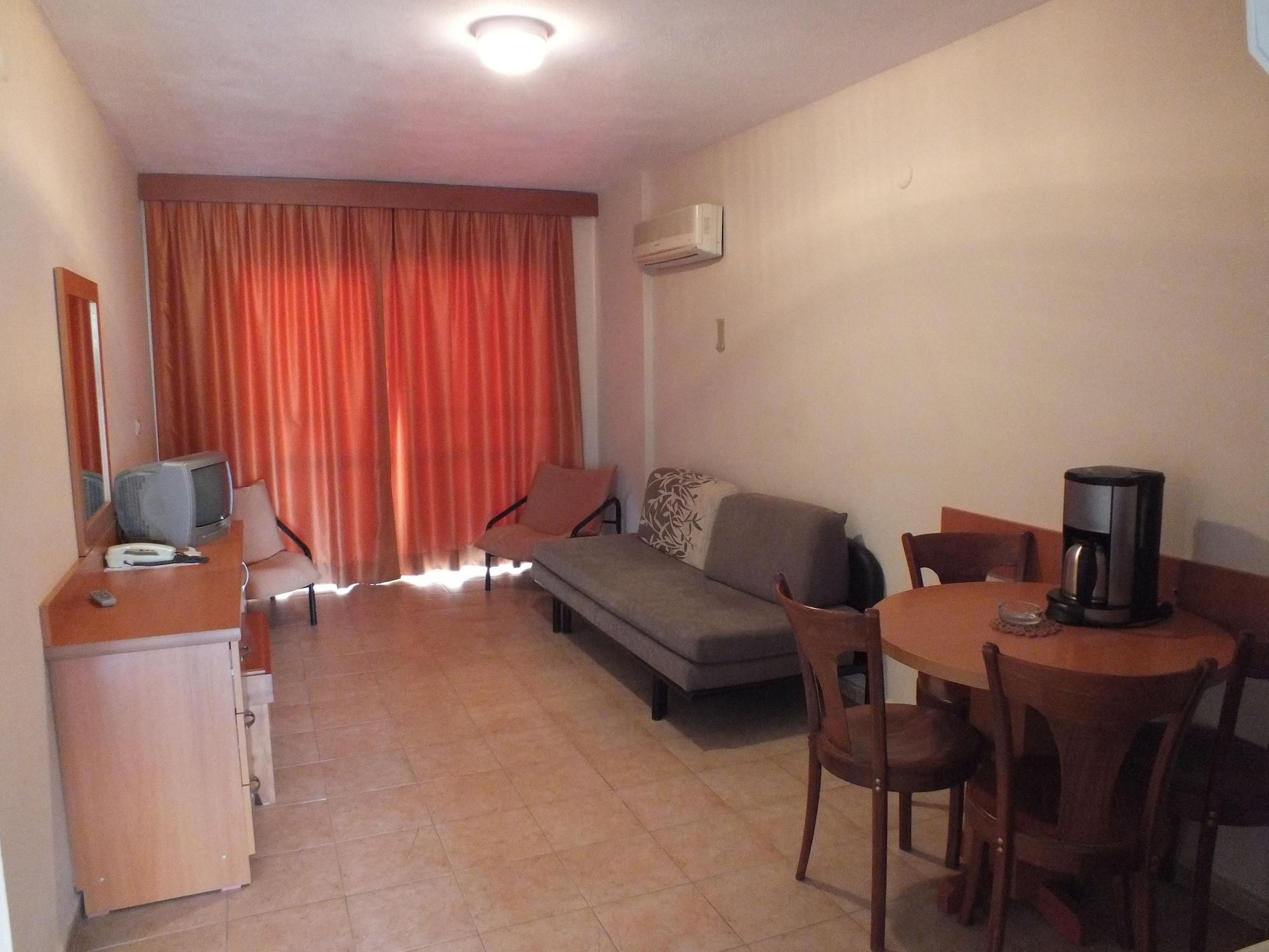 Tuntas Family Suites Kuşadası Ngoại thất bức ảnh
