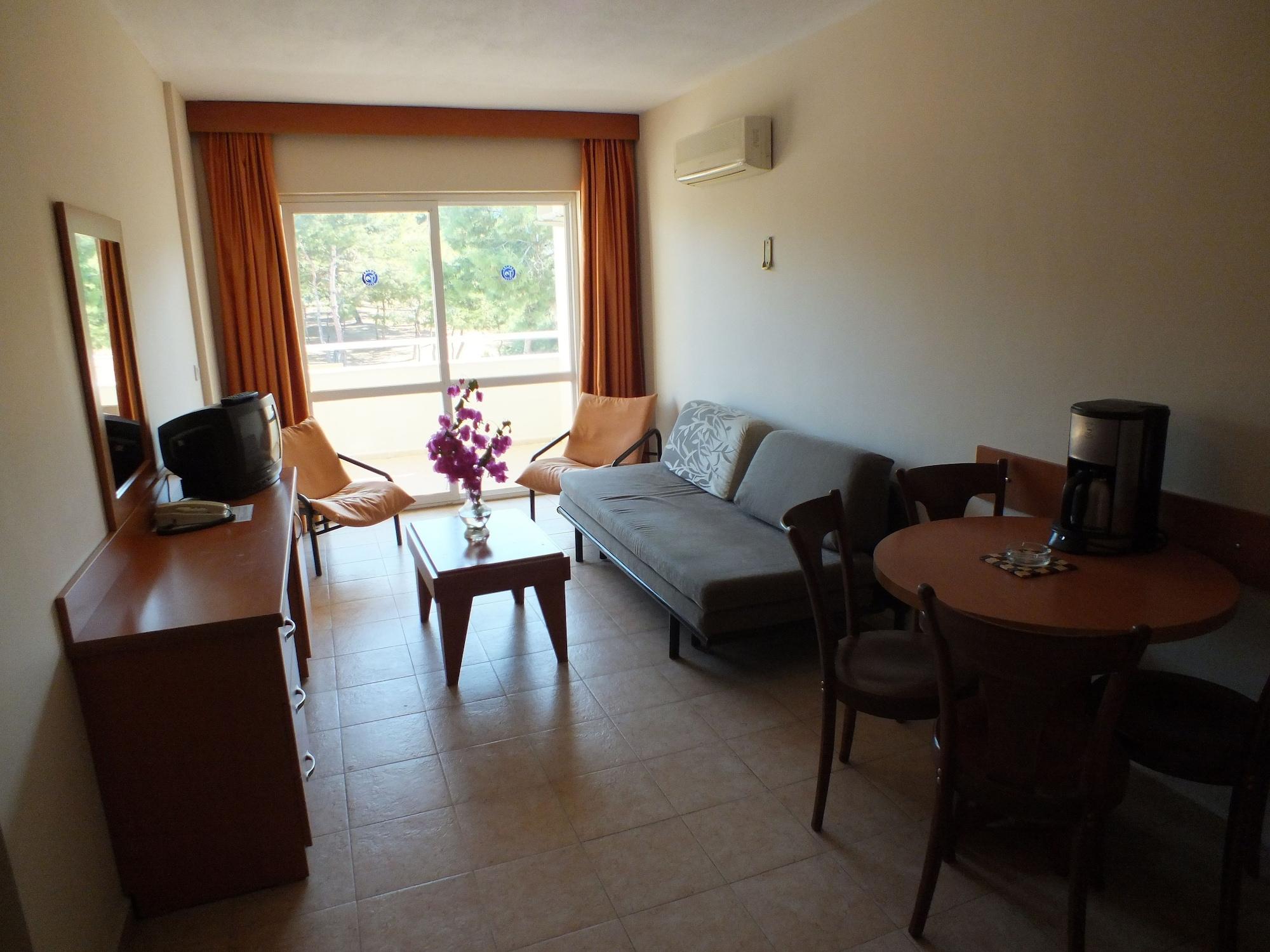 Tuntas Family Suites Kuşadası Ngoại thất bức ảnh