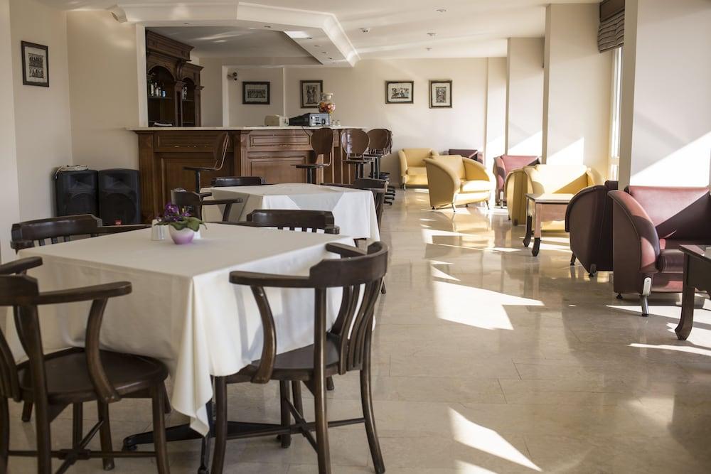 Tuntas Family Suites Kuşadası Ngoại thất bức ảnh