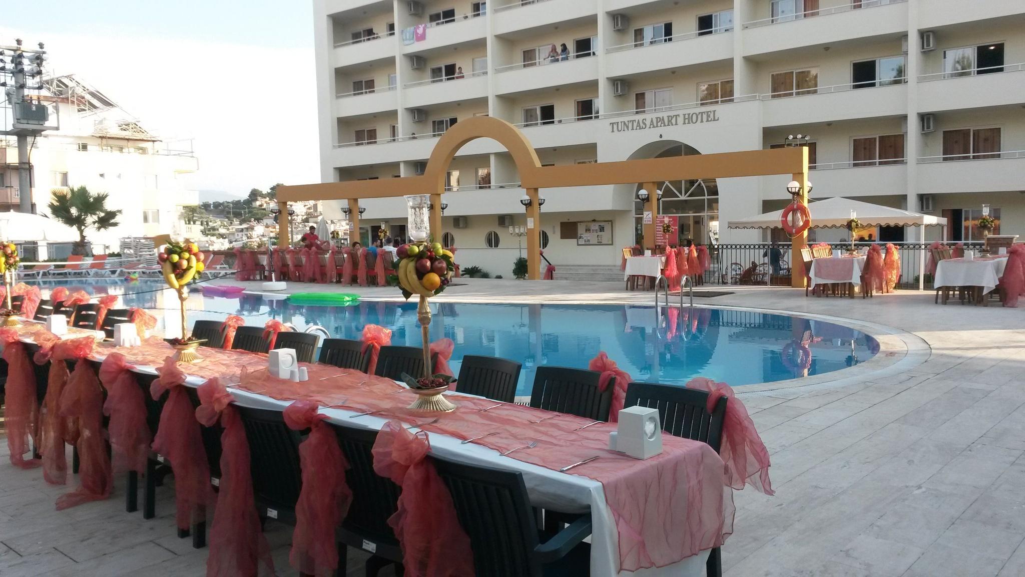 Tuntas Family Suites Kuşadası Ngoại thất bức ảnh