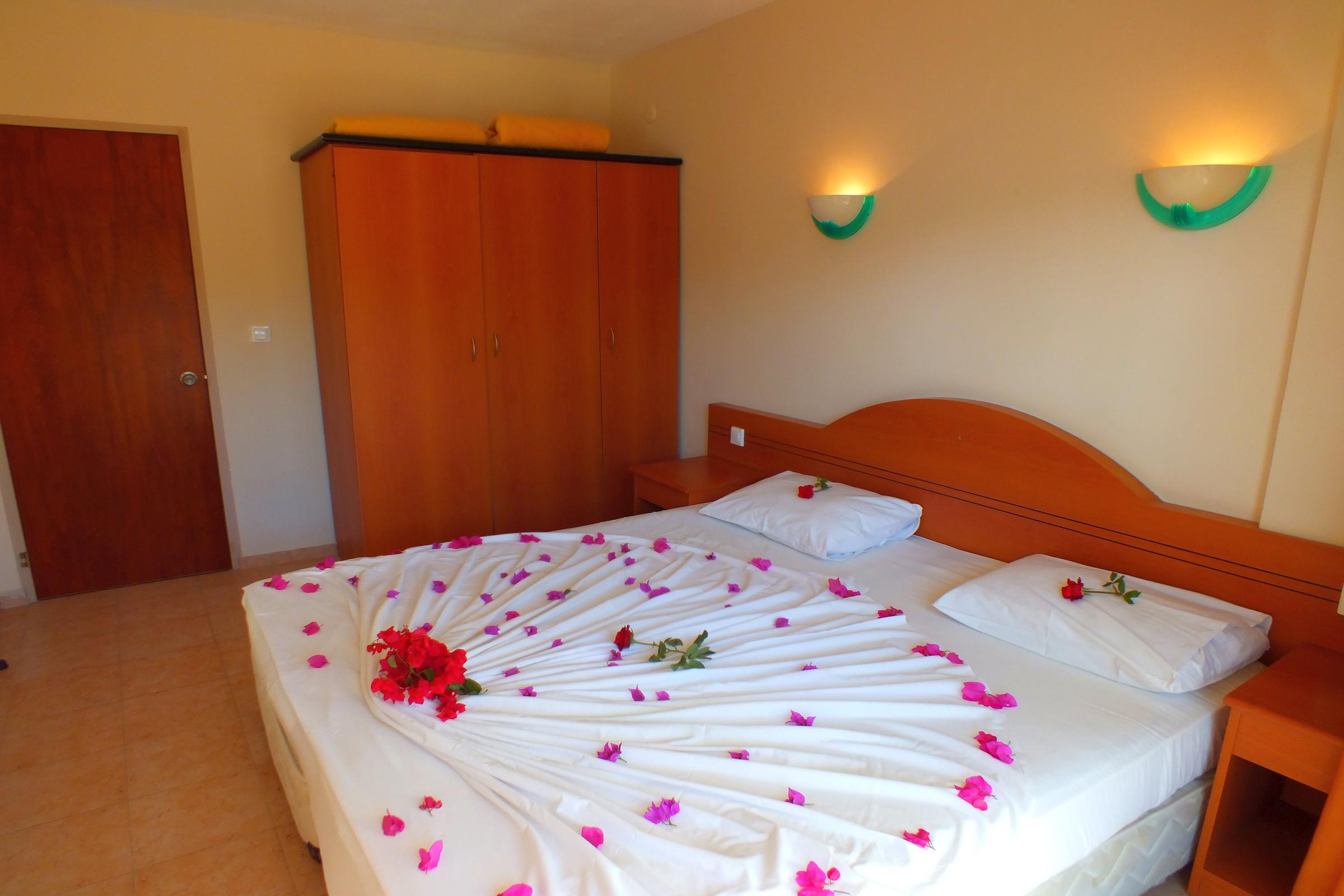 Tuntas Family Suites Kuşadası Ngoại thất bức ảnh