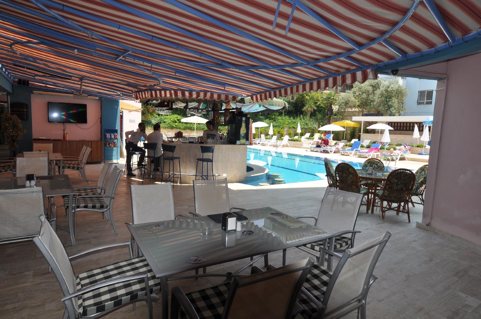 Tuntas Family Suites Kuşadası Ngoại thất bức ảnh