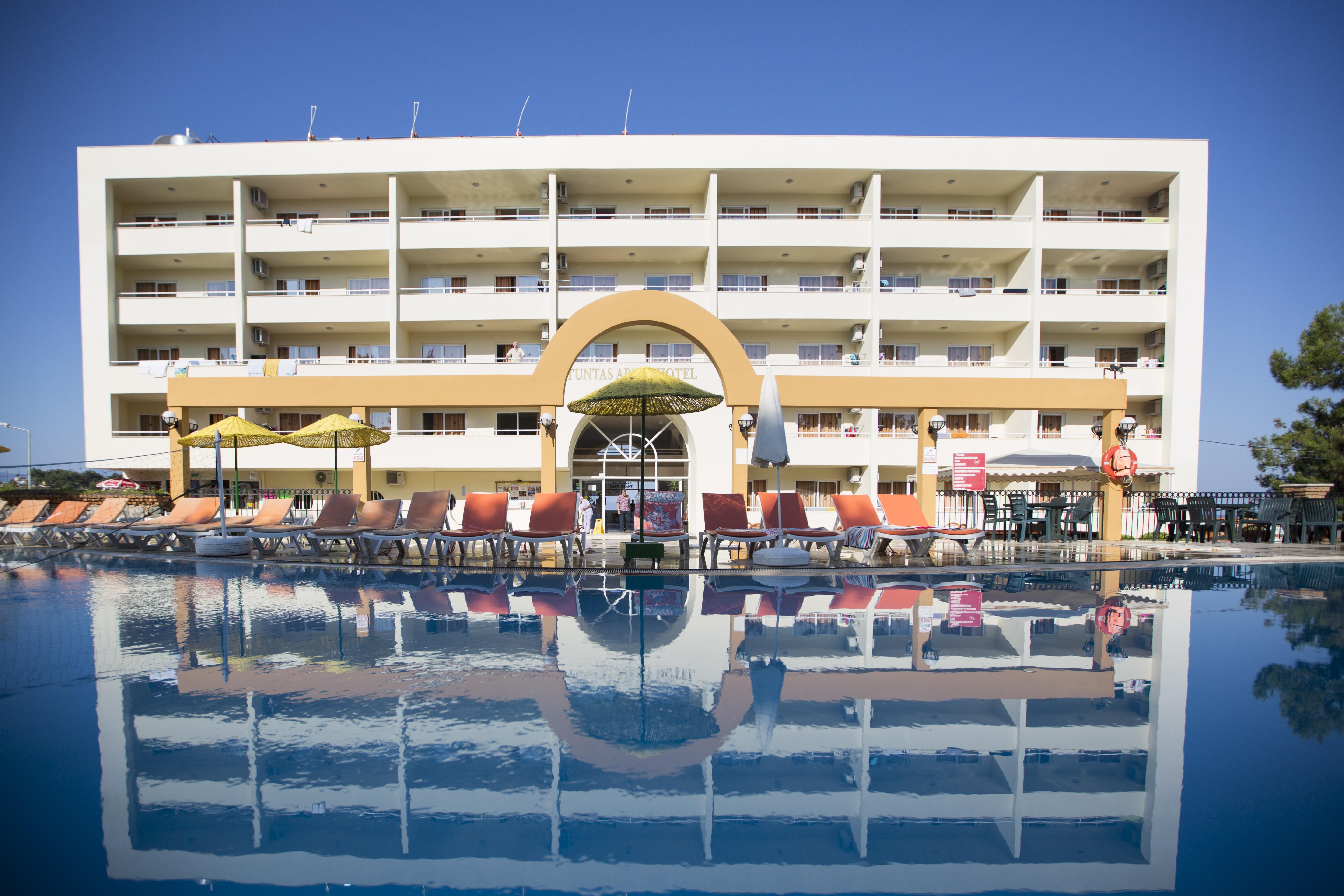 Tuntas Family Suites Kuşadası Ngoại thất bức ảnh