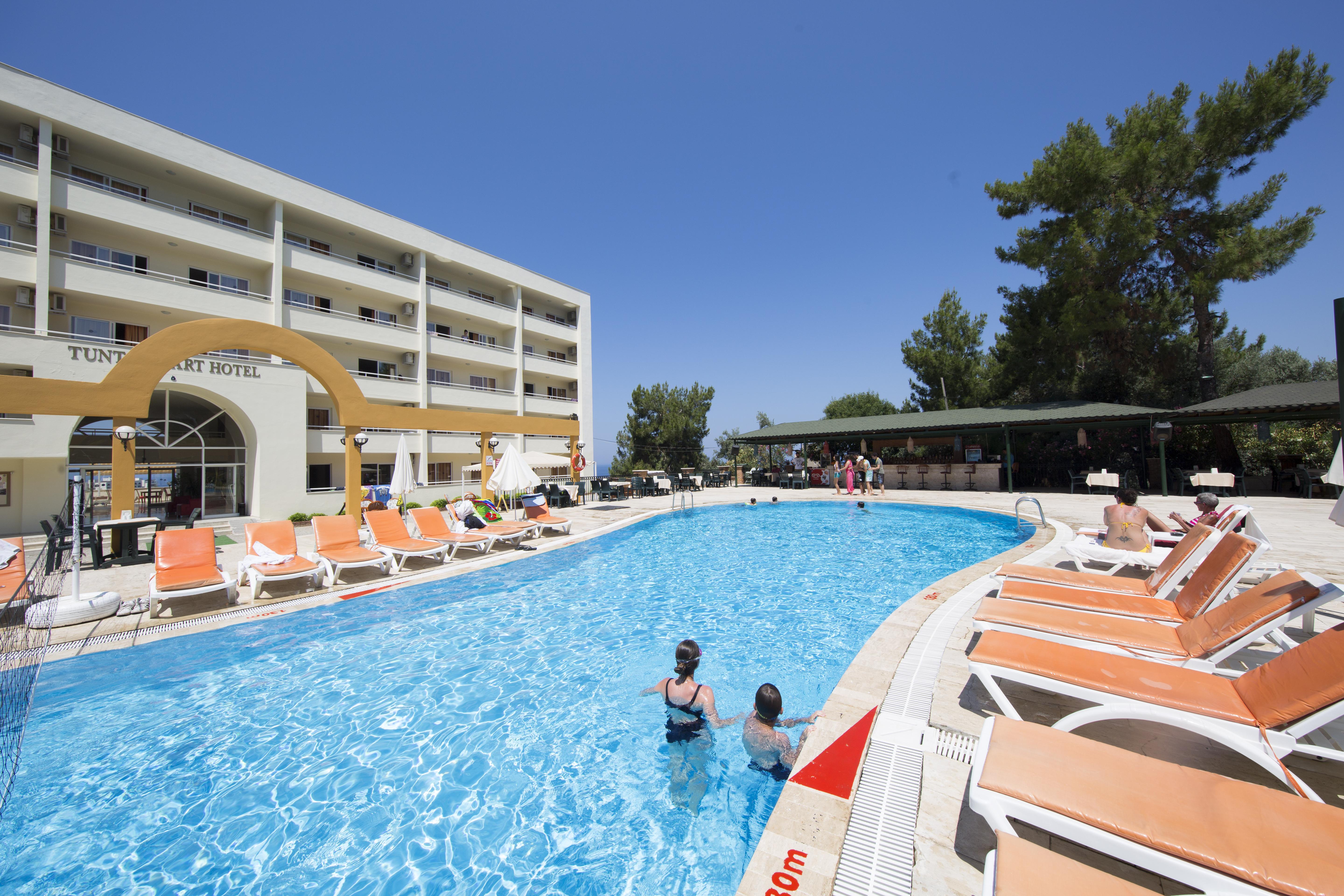 Tuntas Family Suites Kuşadası Ngoại thất bức ảnh